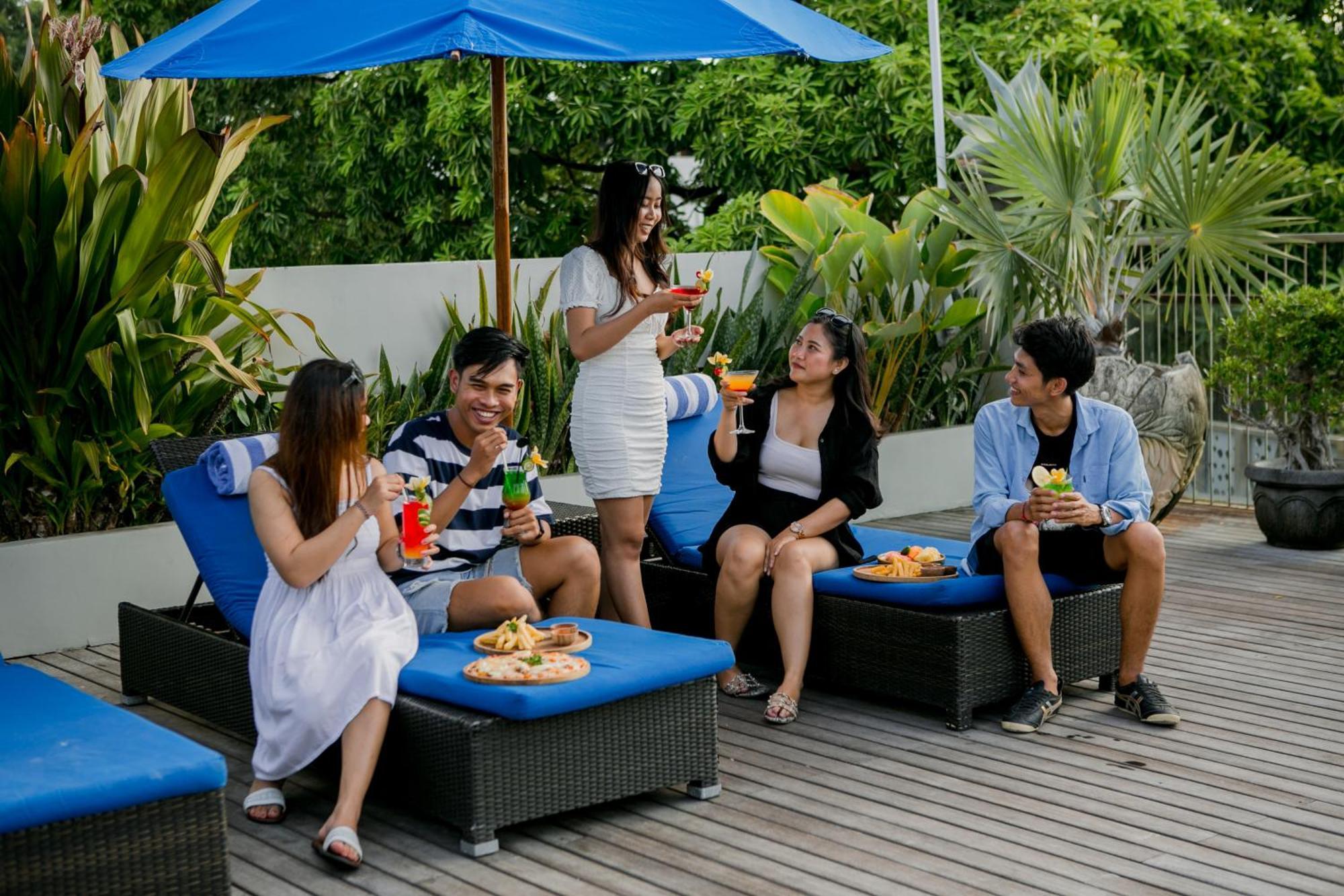 J4 Hotels Legian Exterior foto