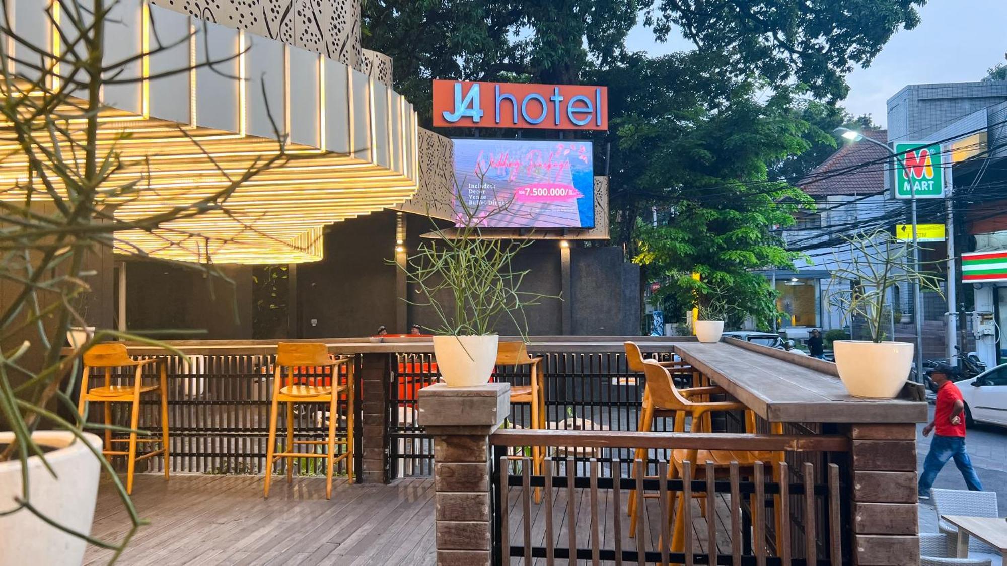 J4 Hotels Legian Exterior foto