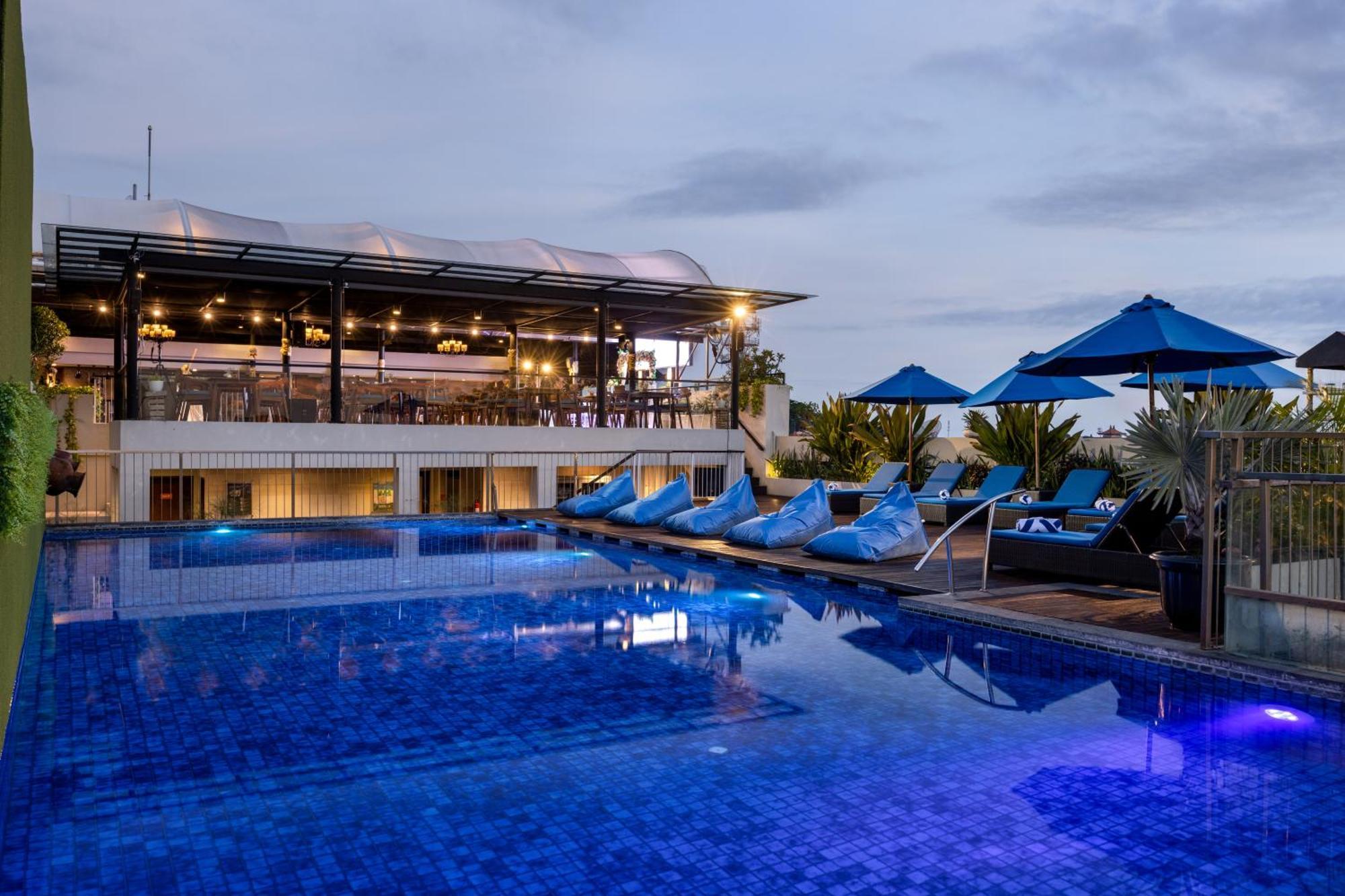 J4 Hotels Legian Exterior foto