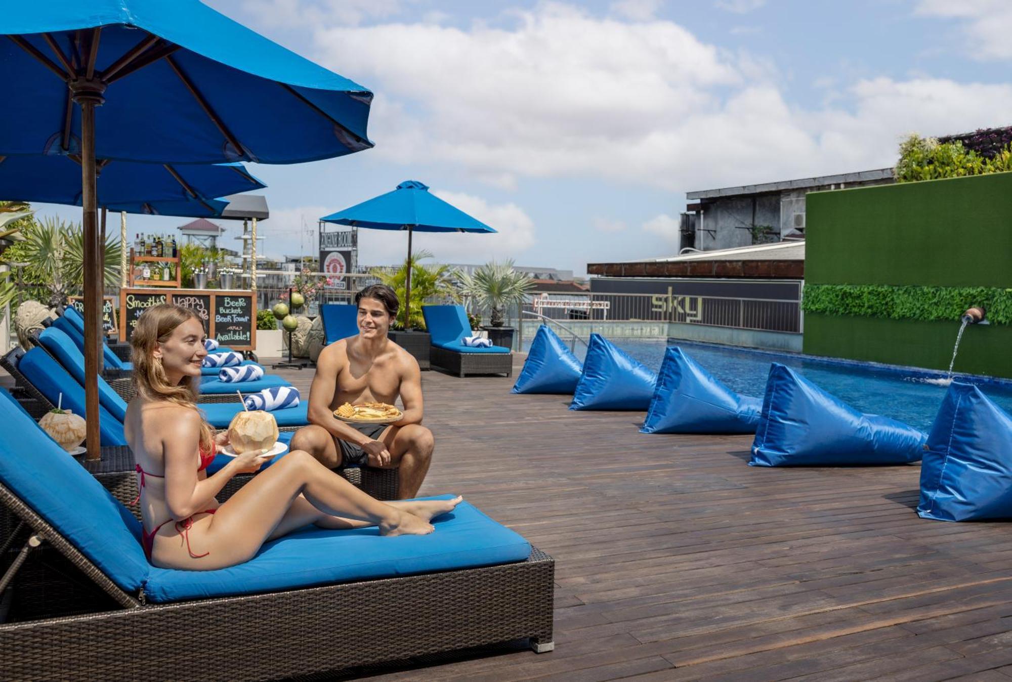 J4 Hotels Legian Exterior foto