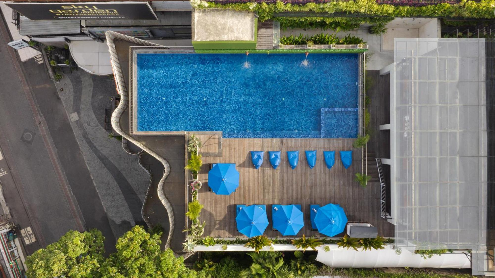 J4 Hotels Legian Exterior foto